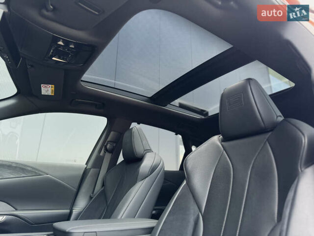 Лексус РХ, объемом двигателя 2.4 л и пробегом 24 тыс. км за 87400 $, фото 12 на Automoto.ua