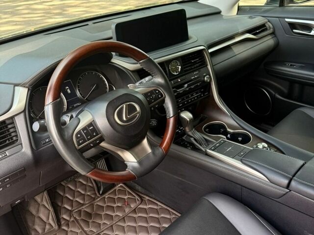 Лексус РХ, объемом двигателя 3.5 л и пробегом 28 тыс. км за 42500 $, фото 16 на Automoto.ua