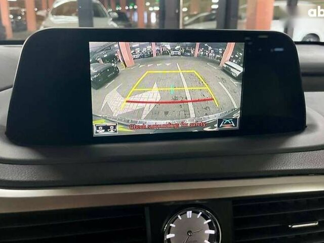 Лексус РХ, объемом двигателя 2 л и пробегом 53 тыс. км за 52000 $, фото 23 на Automoto.ua