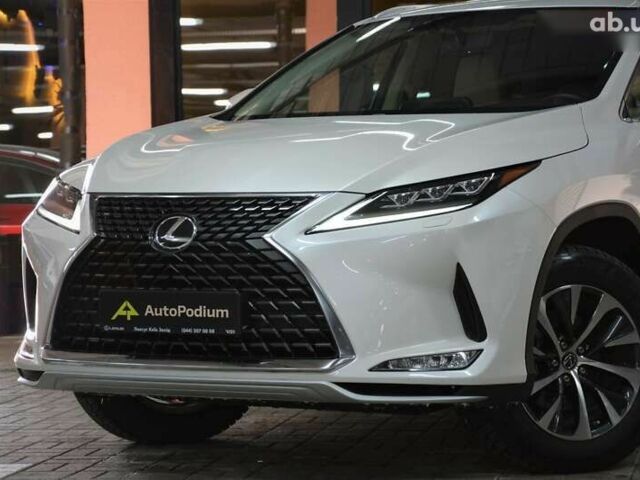 Лексус РХ, объемом двигателя 2 л и пробегом 53 тыс. км за 52000 $, фото 5 на Automoto.ua