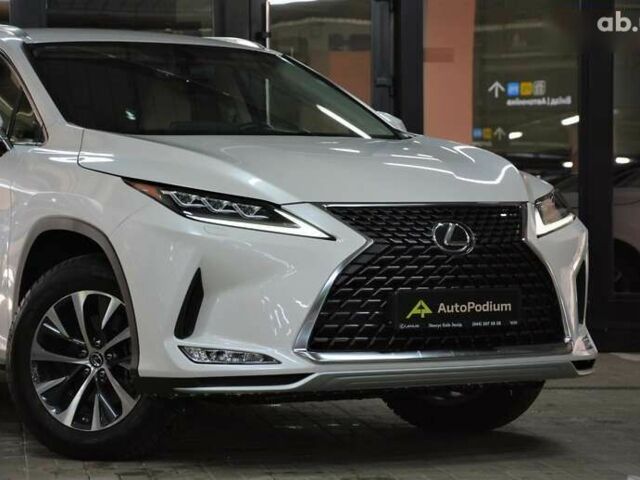 Лексус РХ, объемом двигателя 2 л и пробегом 53 тыс. км за 49999 $, фото 1 на Automoto.ua