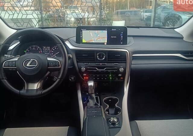 Лексус РХ, объемом двигателя 2 л и пробегом 4 тыс. км за 55565 $, фото 7 на Automoto.ua