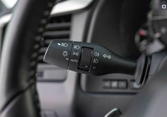 Лексус РХ, об'ємом двигуна 2 л та пробігом 33 тис. км за 50321 $, фото 22 на Automoto.ua