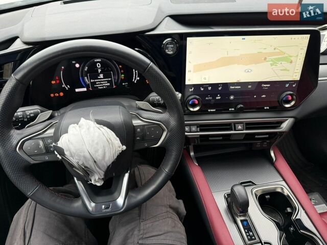 Лексус РХ, об'ємом двигуна 2.4 л та пробігом 8 тис. км за 43800 $, фото 14 на Automoto.ua