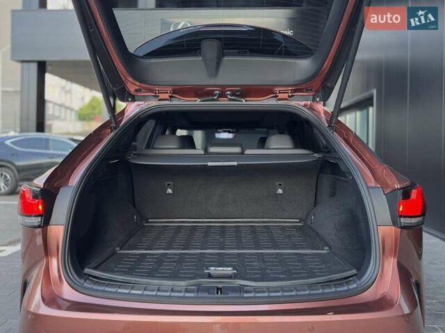 Лексус РХ, объемом двигателя 2.4 л и пробегом 24 тыс. км за 87400 $, фото 30 на Automoto.ua