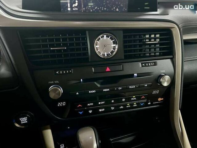 Лексус РХ, объемом двигателя 2 л и пробегом 53 тыс. км за 52000 $, фото 24 на Automoto.ua