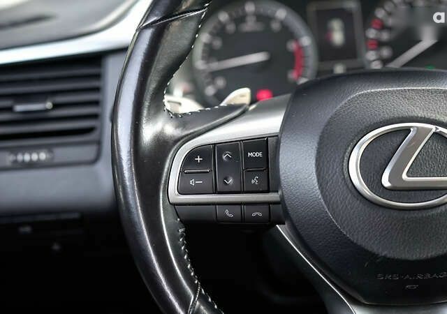Лексус РХ, объемом двигателя 2 л и пробегом 29 тыс. км за 49244 $, фото 19 на Automoto.ua