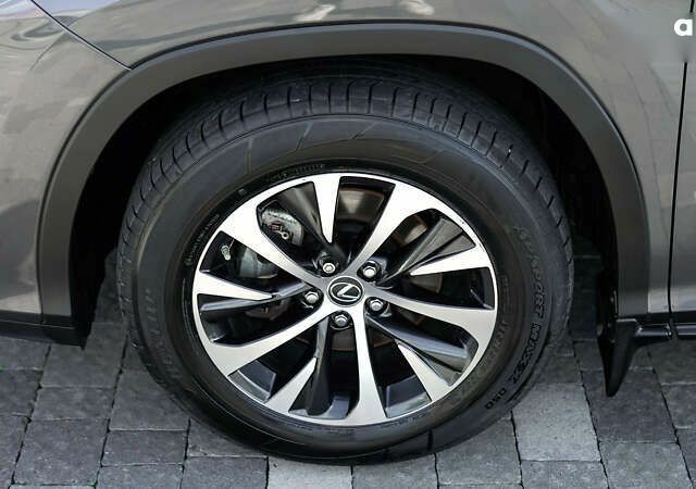 Лексус РХ, объемом двигателя 2 л и пробегом 29 тыс. км за 49244 $, фото 11 на Automoto.ua