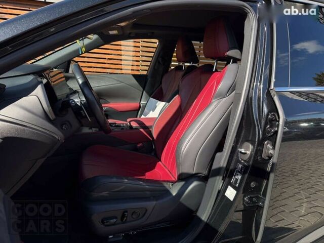 Лексус РХ, объемом двигателя 2.4 л и пробегом 49 тыс. км за 69000 $, фото 19 на Automoto.ua