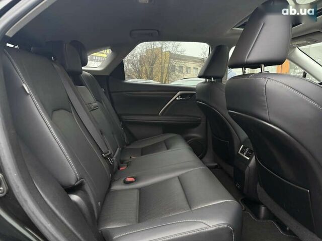 Лексус РХ, объемом двигателя 0 л и пробегом 61 тыс. км за 53900 $, фото 12 на Automoto.ua