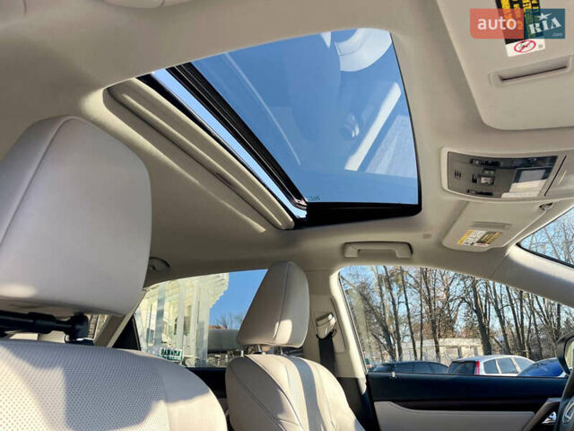 Лексус РХ, объемом двигателя 3.5 л и пробегом 49 тыс. км за 54999 $, фото 30 на Automoto.ua