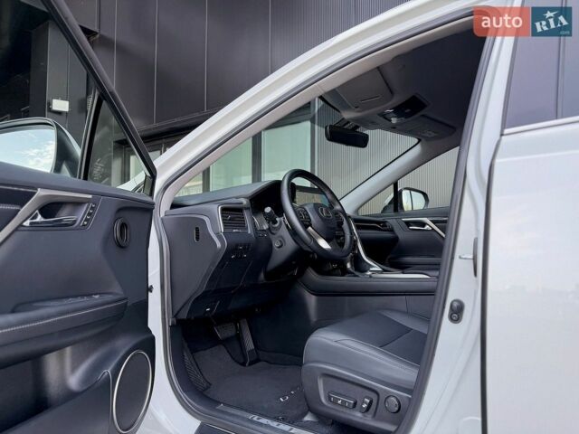 Лексус РХ, об'ємом двигуна 3.46 л та пробігом 22 тис. км за 52200 $, фото 8 на Automoto.ua
