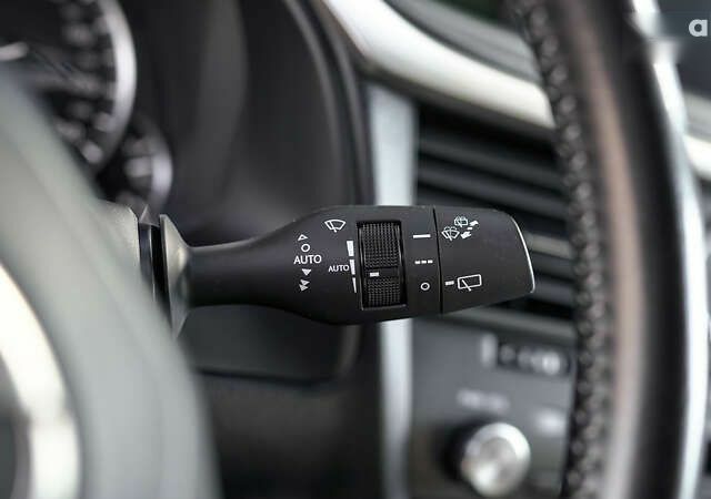 Лексус РХ, объемом двигателя 2 л и пробегом 29 тыс. км за 49244 $, фото 22 на Automoto.ua