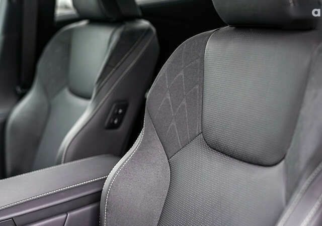 Лексус РХ, объемом двигателя 0 л и пробегом 1 тыс. км за 100015 $, фото 19 на Automoto.ua