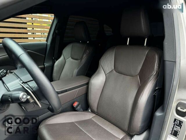 Лексус РХ, объемом двигателя 2.4 л и пробегом 8 тыс. км за 77000 $, фото 9 на Automoto.ua