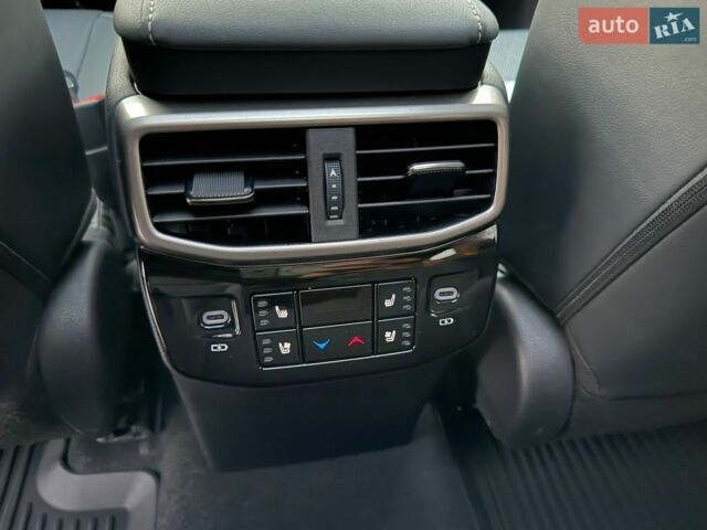 Лексус РХ, объемом двигателя 2.5 л и пробегом 18 тыс. км за 65000 $, фото 34 на Automoto.ua