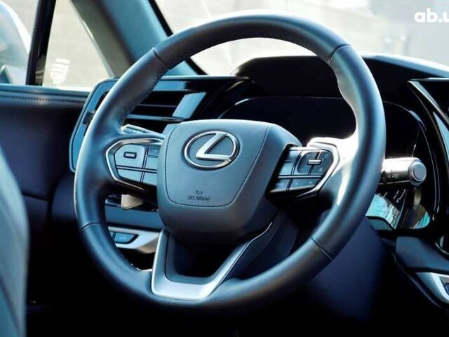Лексус РХ, объемом двигателя 2.4 л и пробегом 8 тыс. км за 77900 $, фото 28 на Automoto.ua