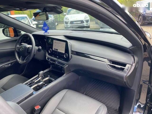 Лексус РХ, объемом двигателя 2.4 л и пробегом 18 тыс. км за 59000 $, фото 8 на Automoto.ua