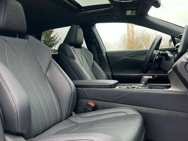 Лексус РХ, об'ємом двигуна 2.4 л та пробігом 2 тис. км за 65900 $, фото 12 на Automoto.ua