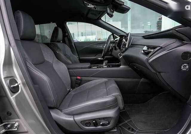 Лексус РХ, объемом двигателя 0 л и пробегом 1 тыс. км за 100015 $, фото 5 на Automoto.ua