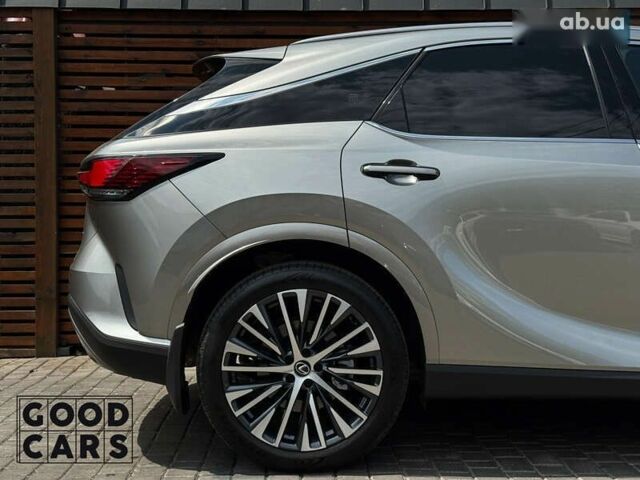 Лексус РХ, объемом двигателя 2.4 л и пробегом 8 тыс. км за 77000 $, фото 5 на Automoto.ua