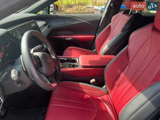 Лексус РХ, объемом двигателя 2.4 л и пробегом 55 тыс. км за 74600 $, фото 9 на Automoto.ua