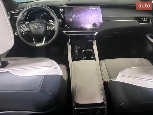 Лексус РХ, об'ємом двигуна 2.5 л та пробігом 16 тис. км за 67000 $, фото 4 на Automoto.ua