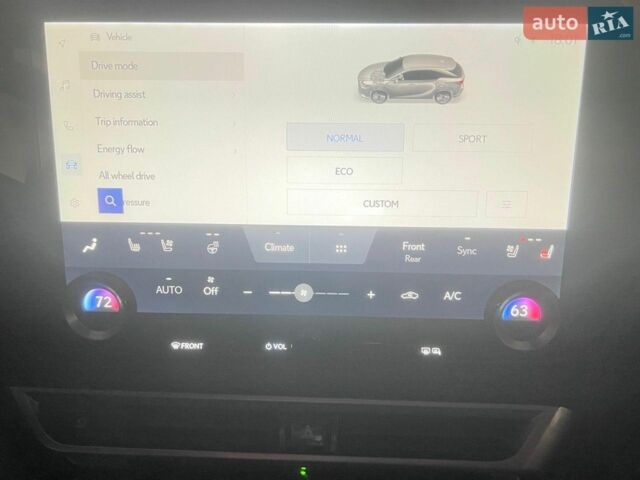Лексус РХ, об'ємом двигуна 2.5 л та пробігом 16 тис. км за 67000 $, фото 5 на Automoto.ua