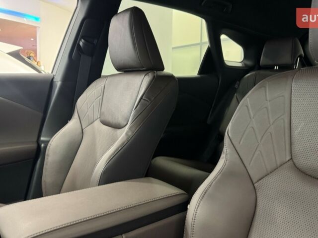 Лексус РХ, объемом двигателя 2.5 л и пробегом 0 тыс. км за 82119 $, фото 10 на Automoto.ua