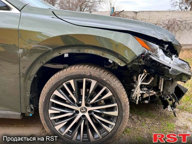 Лексус РХ, объемом двигателя 2.5 л и пробегом 2 тыс. км за 75000 $, фото 6 на Automoto.ua