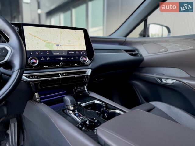 Лексус РХ, об'ємом двигуна 2.5 л та пробігом 6 тис. км за 87800 $, фото 25 на Automoto.ua