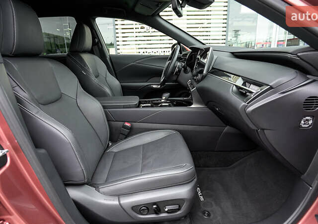 Лексус РХ, объемом двигателя 2.4 л и пробегом 31 тыс. км за 75616 $, фото 6 на Automoto.ua