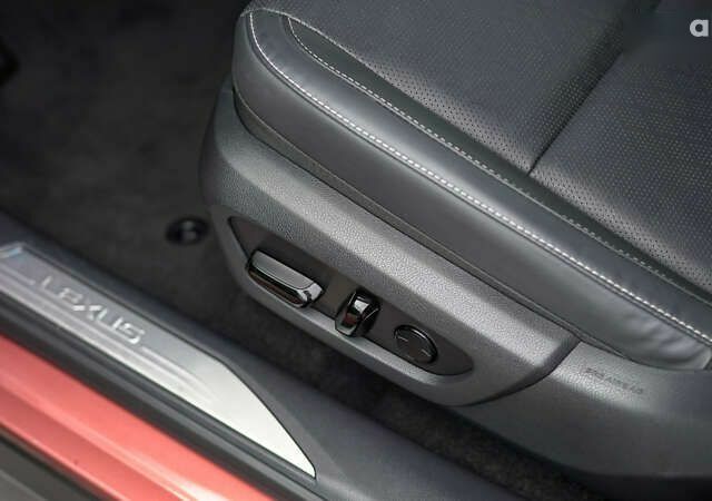 Лексус РХ, об'ємом двигуна 2.4 л та пробігом 31 тис. км за 72380 $, фото 16 на Automoto.ua