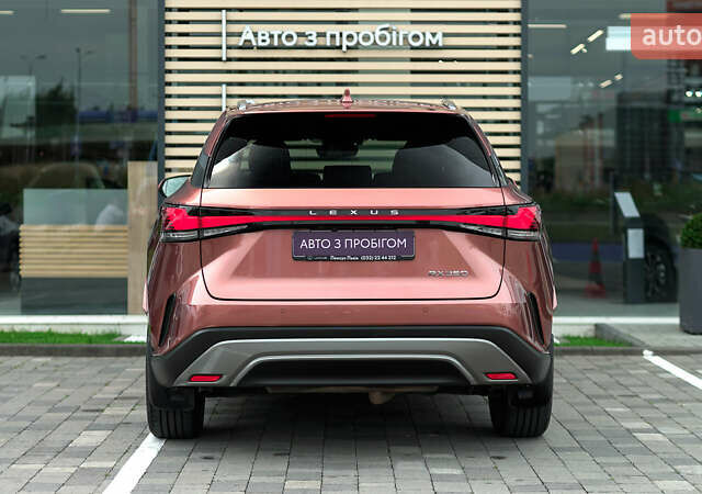 Лексус РХ, объемом двигателя 2.4 л и пробегом 31 тыс. км за 75616 $, фото 2 на Automoto.ua