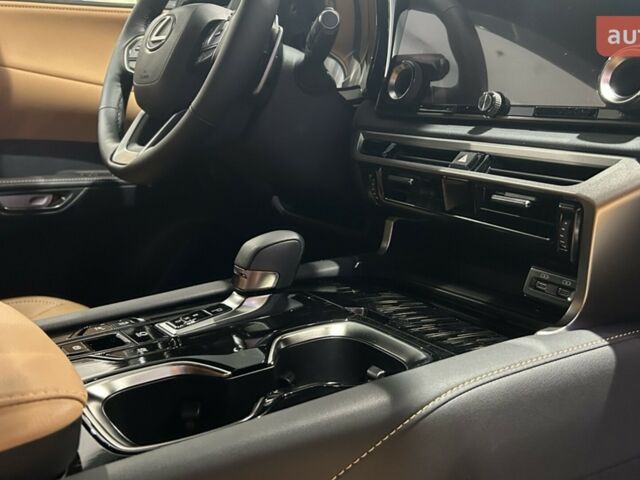 Лексус РХ, об'ємом двигуна 2.5 л та пробігом 0 тис. км за 86463 $, фото 11 на Automoto.ua