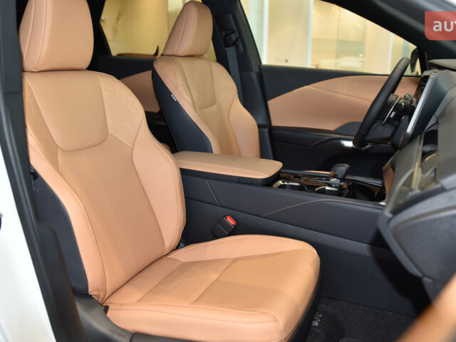Лексус РХ, об'ємом двигуна 2.4 л та пробігом 0 тис. км за 75806 $, фото 4 на Automoto.ua