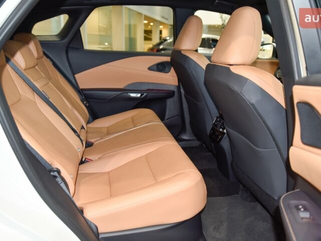 Лексус РХ, об'ємом двигуна 2.4 л та пробігом 0 тис. км за 75806 $, фото 15 на Automoto.ua