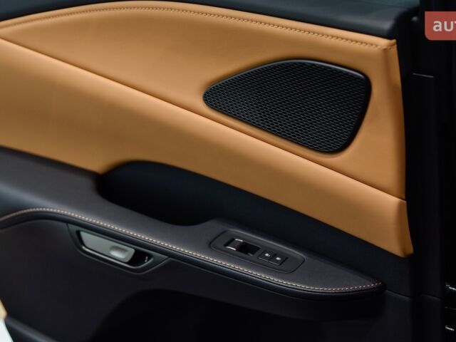 Лексус РХ, объемом двигателя 2.5 л и пробегом 0 тыс. км за 87939 $, фото 19 на Automoto.ua