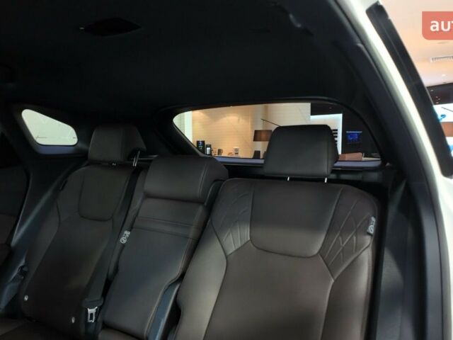 Лексус РХ, объемом двигателя 2.4 л и пробегом 0 тыс. км за 79545 $, фото 18 на Automoto.ua