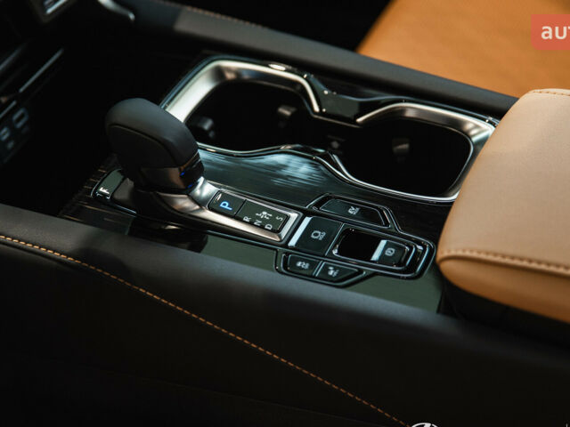 Лексус РХ, объемом двигателя 2.5 л и пробегом 0 тыс. км за 86843 $, фото 8 на Automoto.ua