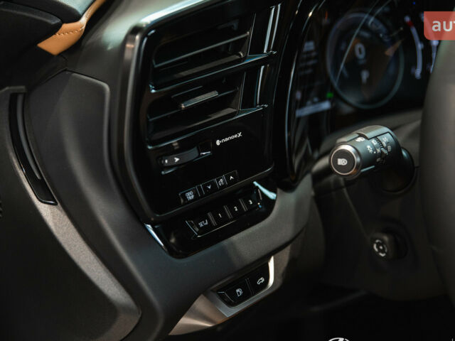 Лексус РХ, объемом двигателя 2.5 л и пробегом 0 тыс. км за 86843 $, фото 15 на Automoto.ua