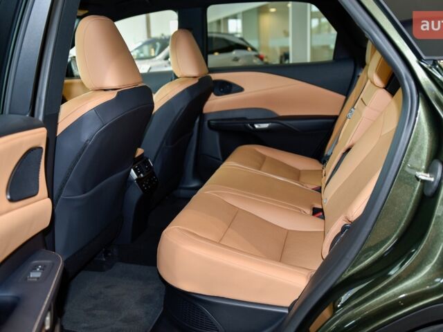 Лексус РХ, объемом двигателя 2.5 л и пробегом 0 тыс. км за 83061 $, фото 15 на Automoto.ua