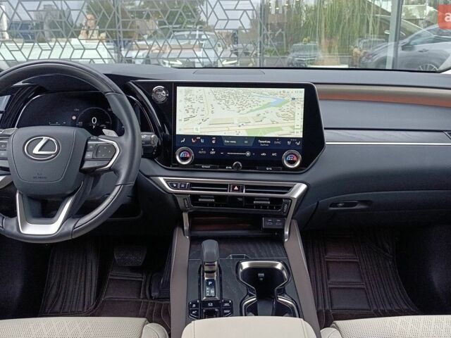 Лексус РХ, об'ємом двигуна 2.5 л та пробігом 9 тис. км за 82079 $, фото 7 на Automoto.ua