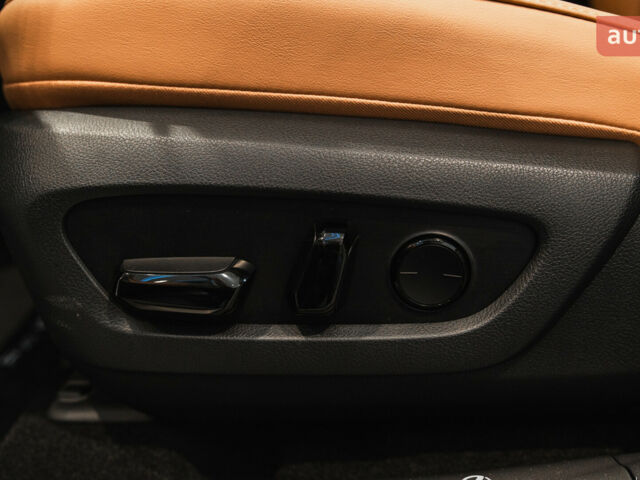 Лексус РХ, объемом двигателя 2.5 л и пробегом 0 тыс. км за 86843 $, фото 18 на Automoto.ua