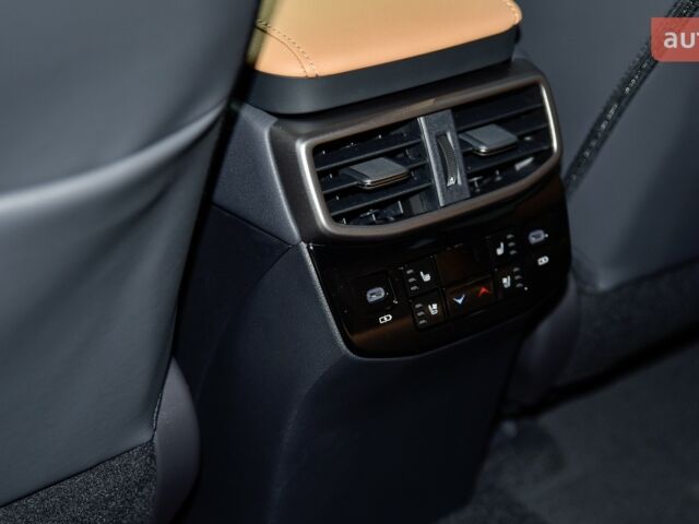 Лексус РХ, объемом двигателя 2.5 л и пробегом 0 тыс. км за 81170 $, фото 16 на Automoto.ua