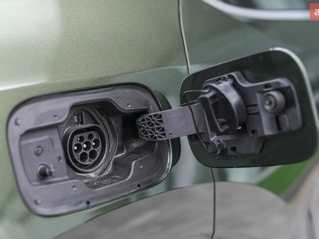 Лексус РХ, объемом двигателя 2.5 л и пробегом 10 тыс. км за 99729 $, фото 14 на Automoto.ua