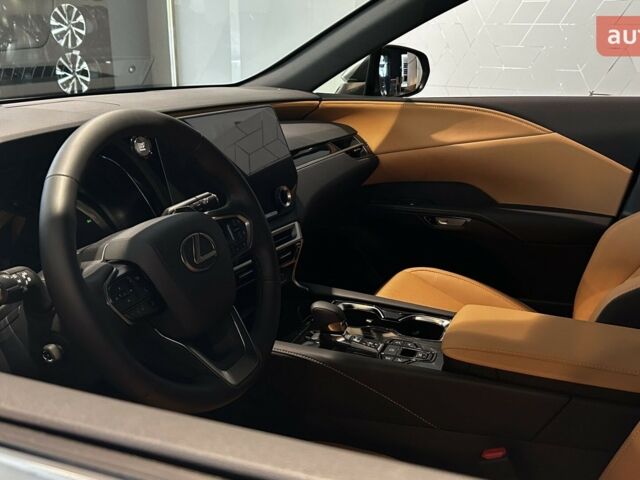 Лексус РХ, объемом двигателя 2.4 л и пробегом 0 тыс. км за 75017 $, фото 4 на Automoto.ua