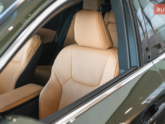 Лексус РХ, объемом двигателя 2.5 л и пробегом 0 тыс. км за 86843 $, фото 5 на Automoto.ua