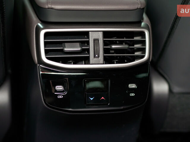 Лексус РХ, объемом двигателя 2.4 л и пробегом 0 тыс. км за 79615 $, фото 15 на Automoto.ua