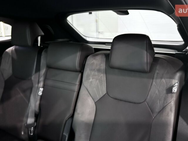Лексус РХ, объемом двигателя 2.5 л и пробегом 0 тыс. км за 80458 $, фото 13 на Automoto.ua